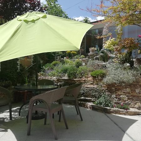 וארנה Ema Guest House מראה חיצוני תמונה