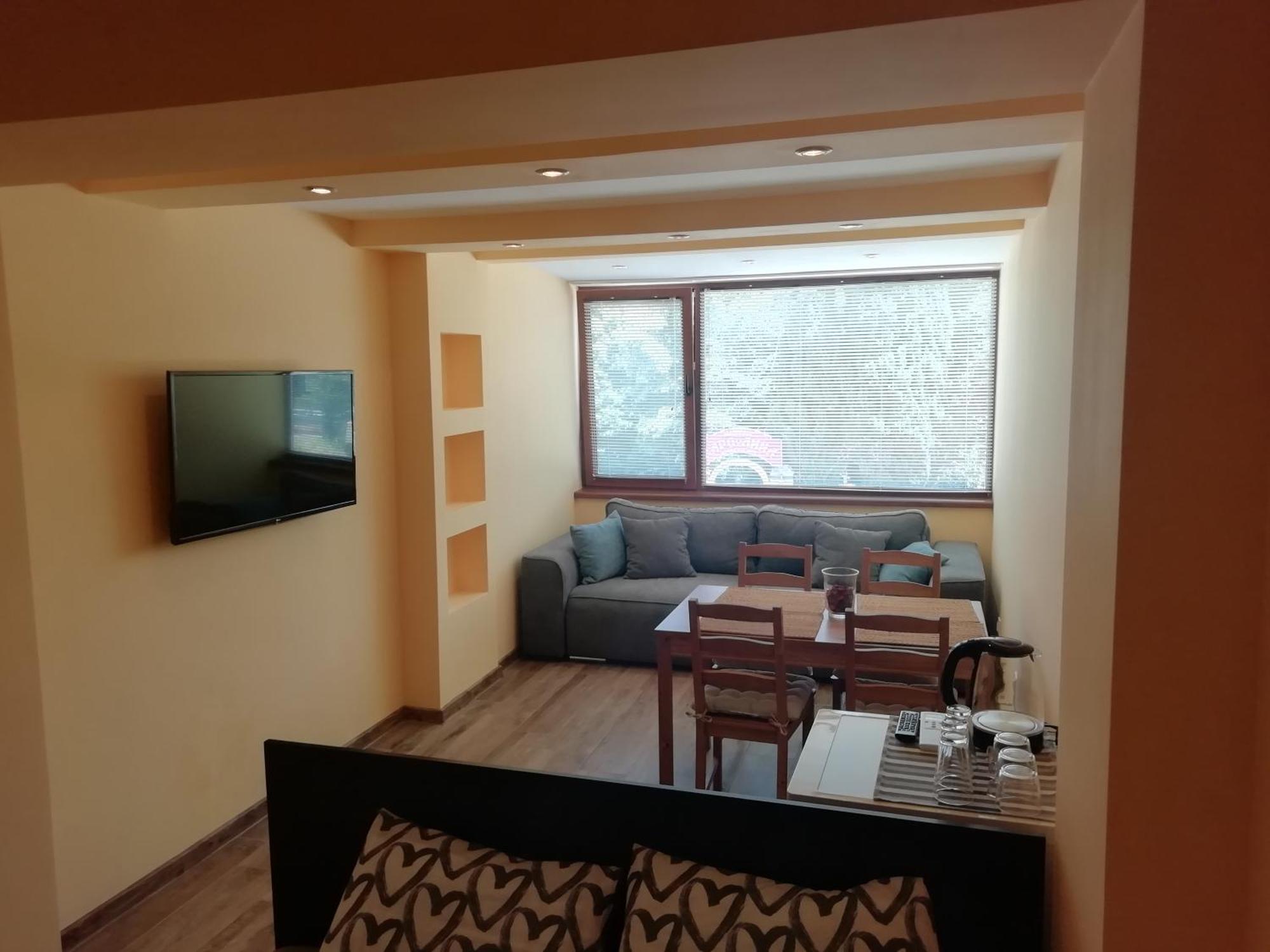 וארנה Ema Guest House מראה חיצוני תמונה